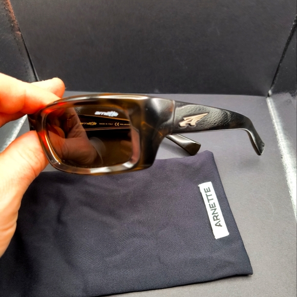 Arnette polarized sunglasses made on Italy - Picture 5 of 5